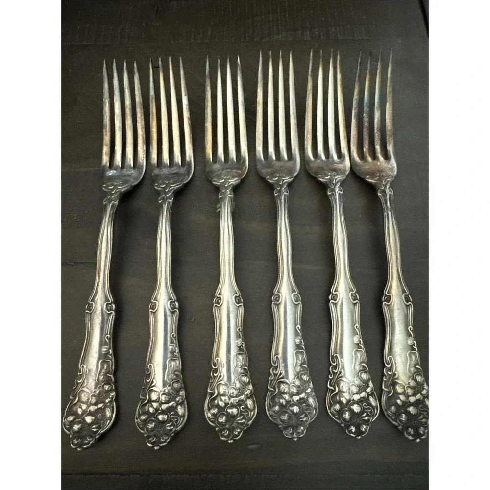 International‎ Silver Berwick Dinner Fork Silver Plate, 1904 Discontinued Set-6